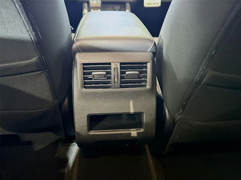 2026 Mitsubishi Outlander - Image 20 of 21
