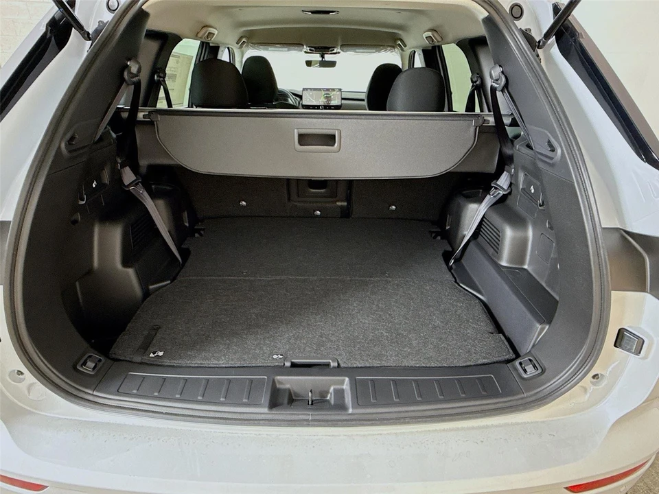2026 Mitsubishi Outlander - Image 17 of 21
