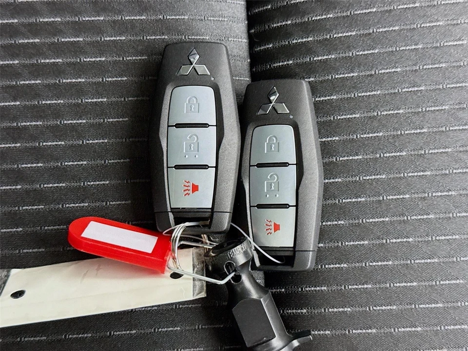 2026 Mitsubishi Outlander - Image 21 of 21