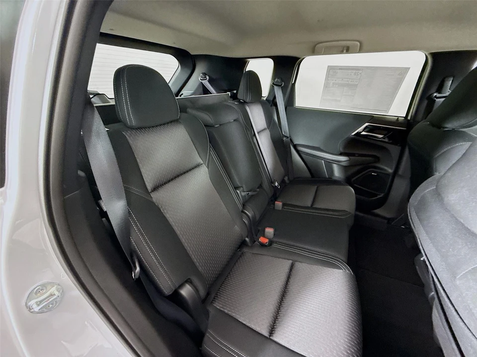 2026 Mitsubishi Outlander - Image 18 of 21