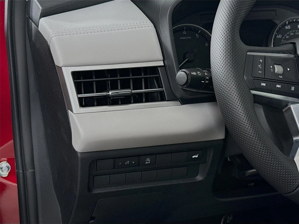 2026 Mitsubishi Outlander - Image 2 of 21