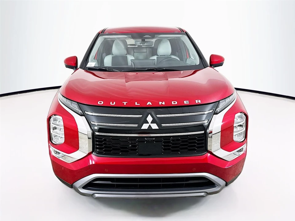2026 Mitsubishi Outlander - Image 2 of 21