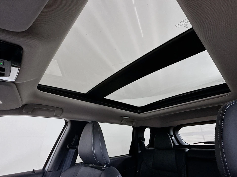 2026 Mitsubishi Outlander - Image 19 of 21