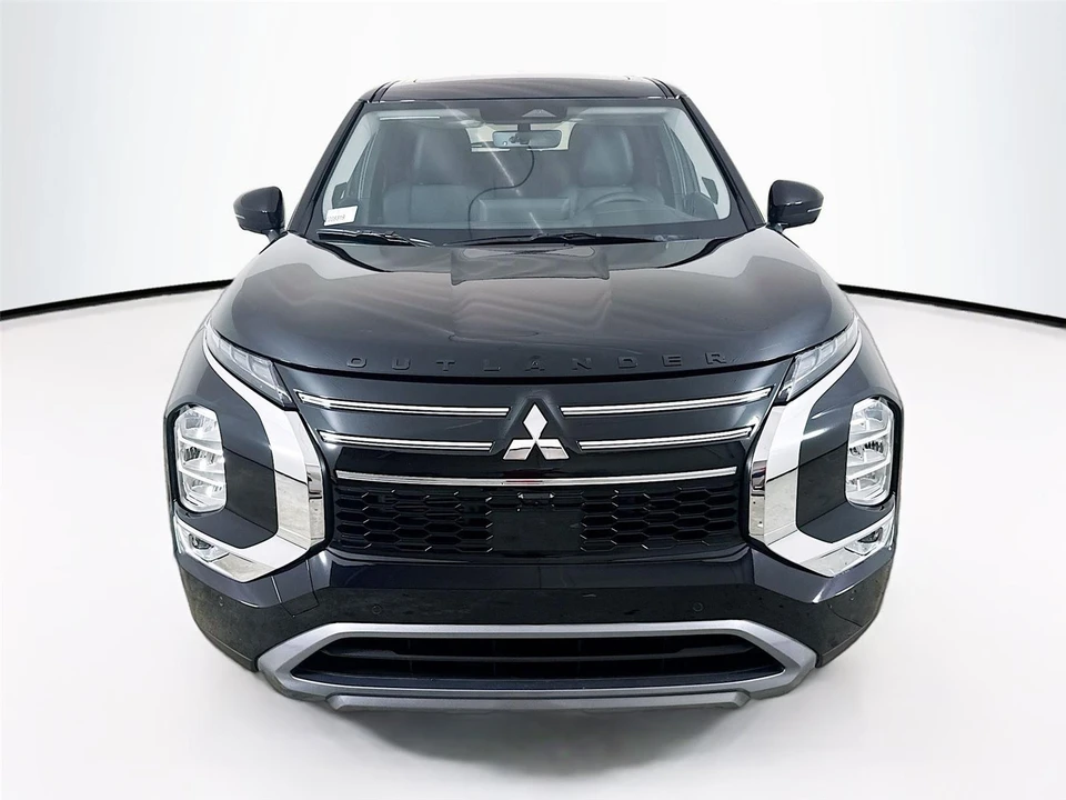 2026 Mitsubishi Outlander - Image 2 of 21