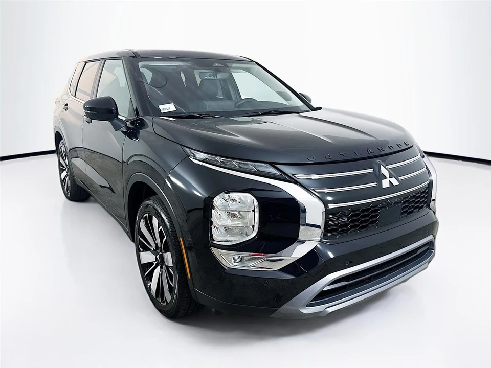 2026 Mitsubishi Outlander - Image 5 of 21