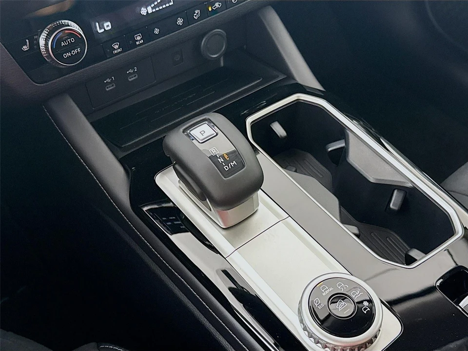2026 Mitsubishi Outlander - Image 16 of 21