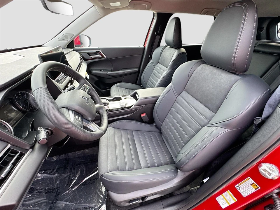 2026 Mitsubishi Outlander - Image 21 of 21