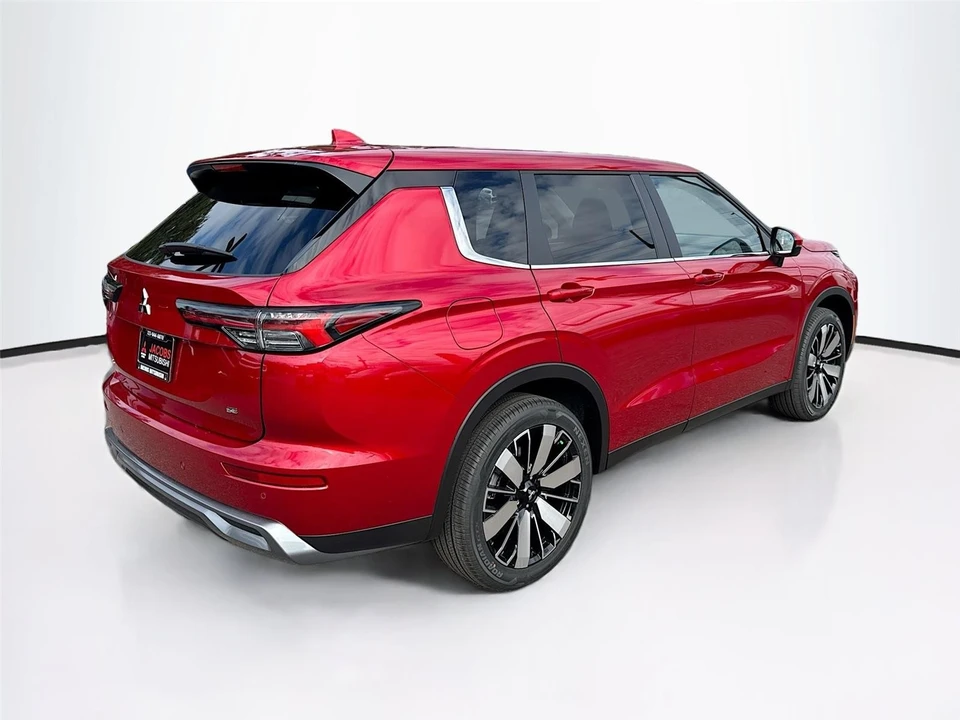 2026 Mitsubishi Outlander - Image 7 of 21