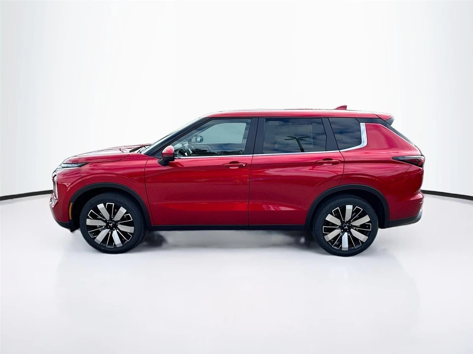 2026 Mitsubishi Outlander - Image 4 of 21
