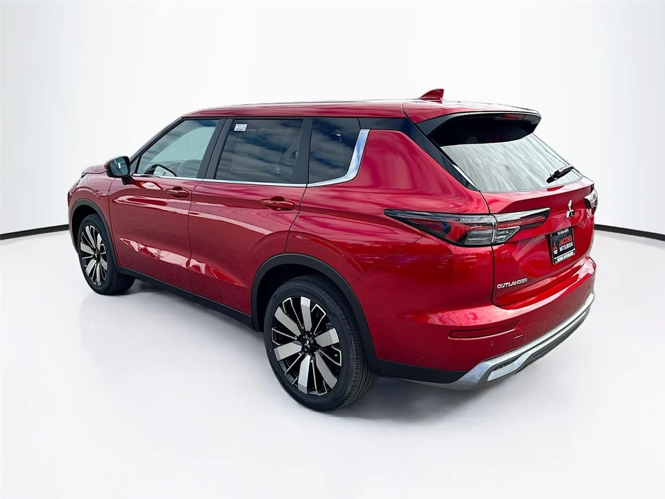 2026 Mitsubishi Outlander - Image 5 of 21