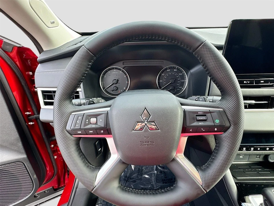 2026 Mitsubishi Outlander - Image 11 of 21