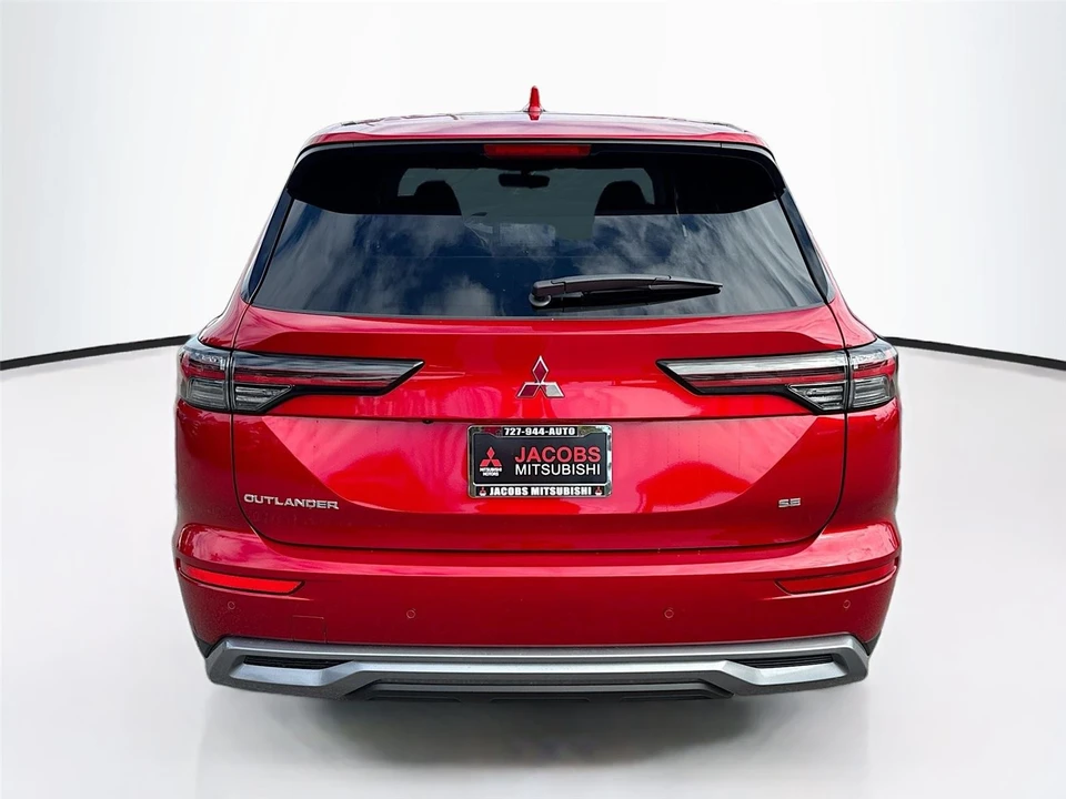 2026 Mitsubishi Outlander - Image 6 of 21
