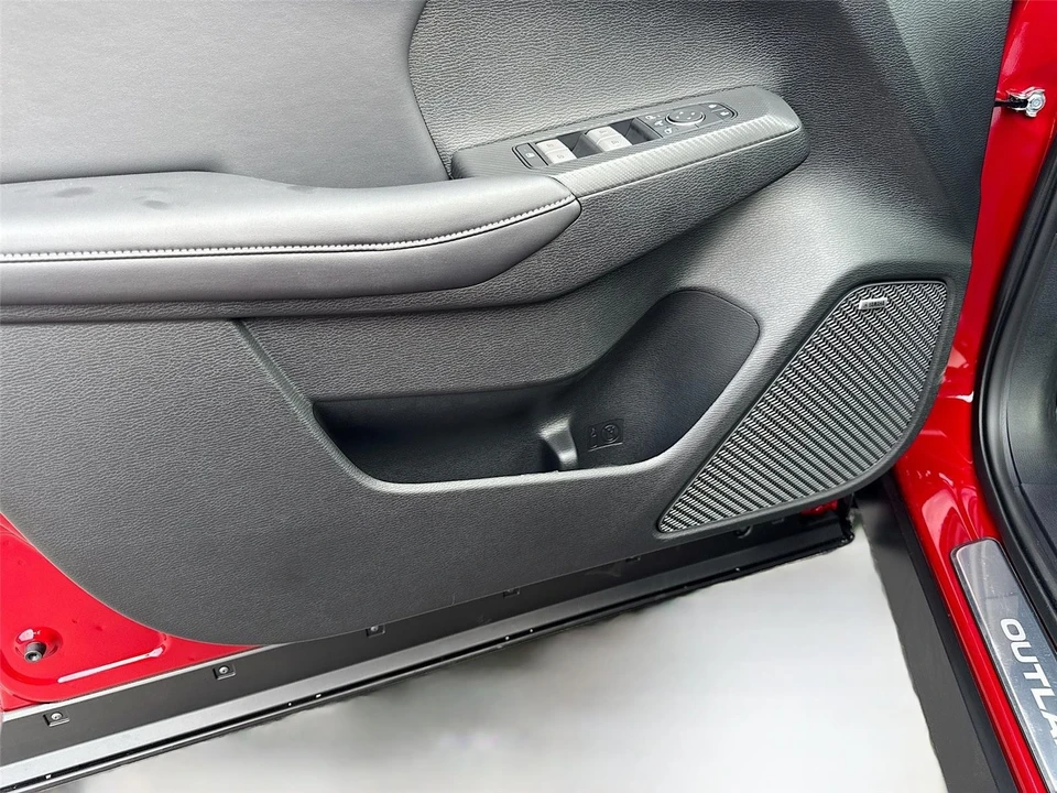 2026 Mitsubishi Outlander - Image 19 of 21