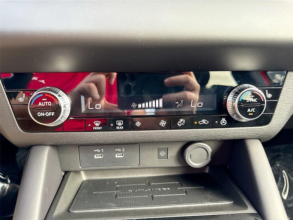 2026 Mitsubishi Outlander - Image 16 of 21