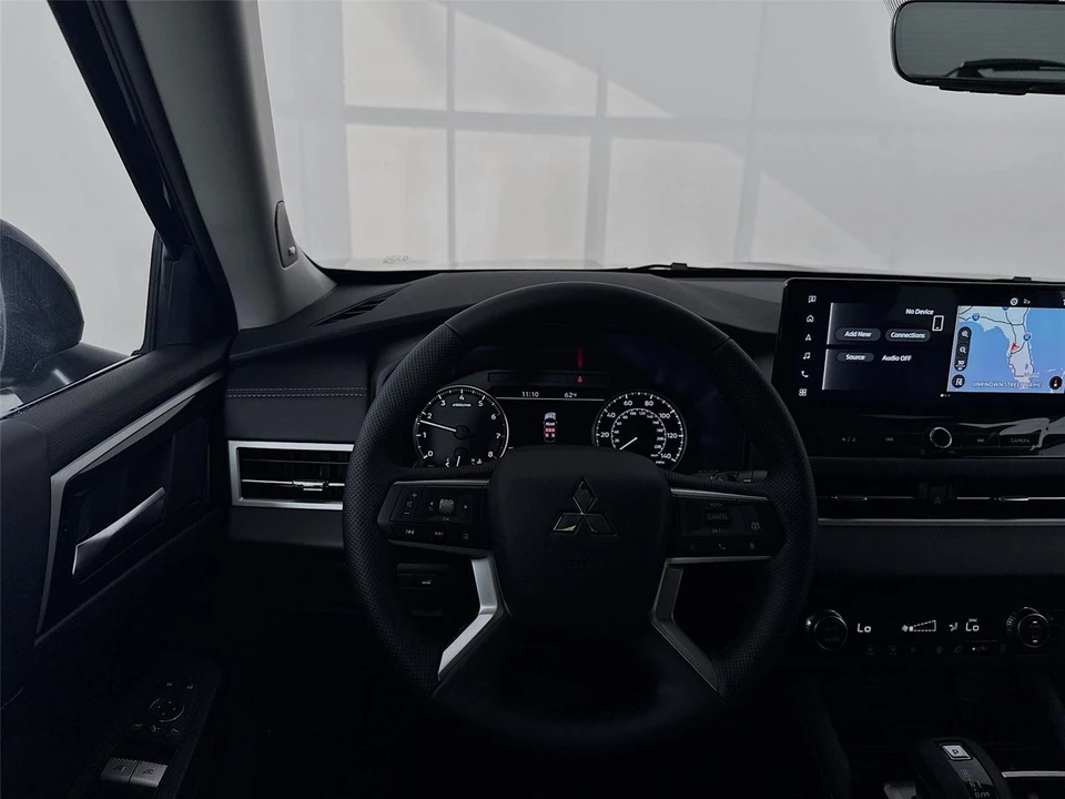 2026 Mitsubishi Outlander - Image 19 of 21