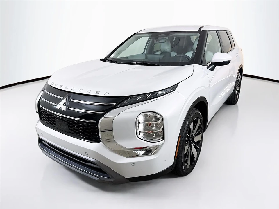 2026 Mitsubishi Outlander - Image 3 of 21