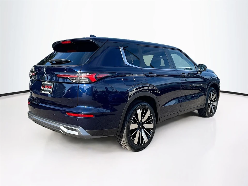 2026 Mitsubishi Outlander - Image 6 of 21
