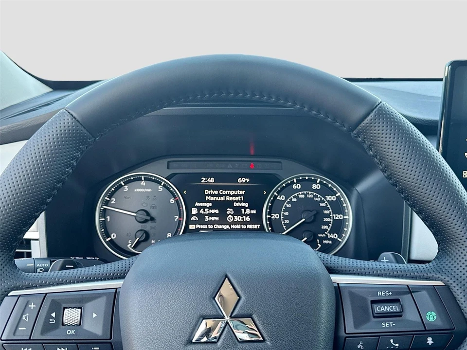 2026 Mitsubishi Outlander - Image 11 of 21