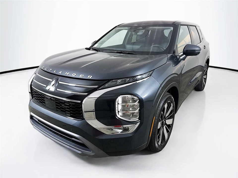 2026 Mitsubishi Outlander - Image 3 of 21