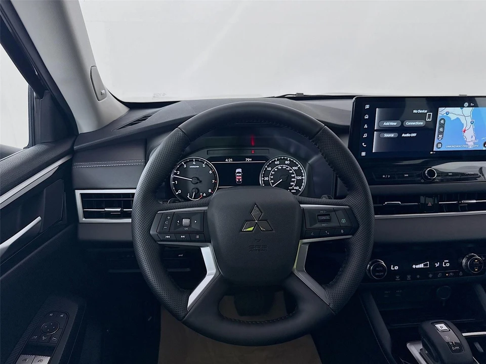 2026 Mitsubishi Outlander - Image 20 of 21