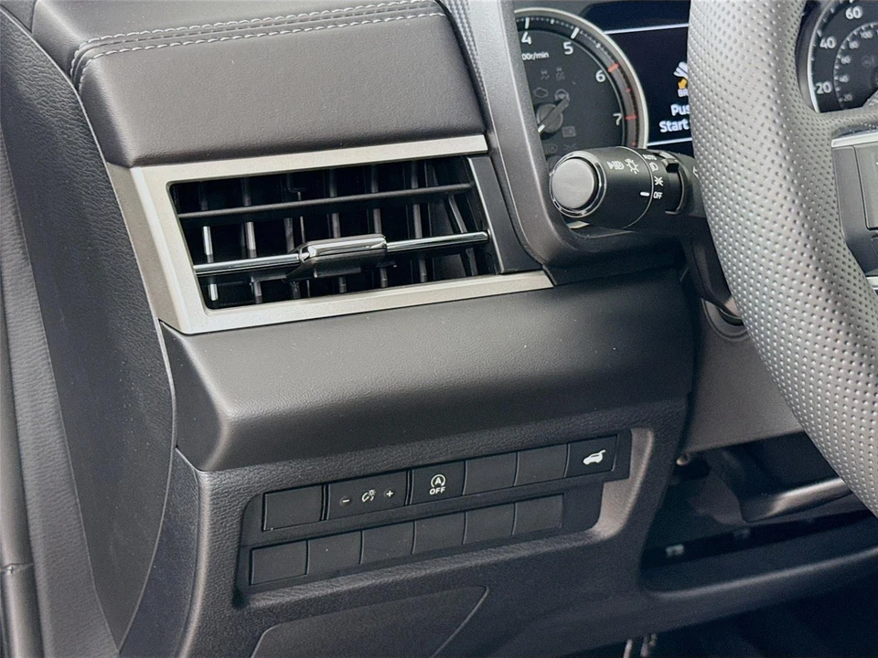 2026 Mitsubishi Outlander - Image 10 of 21