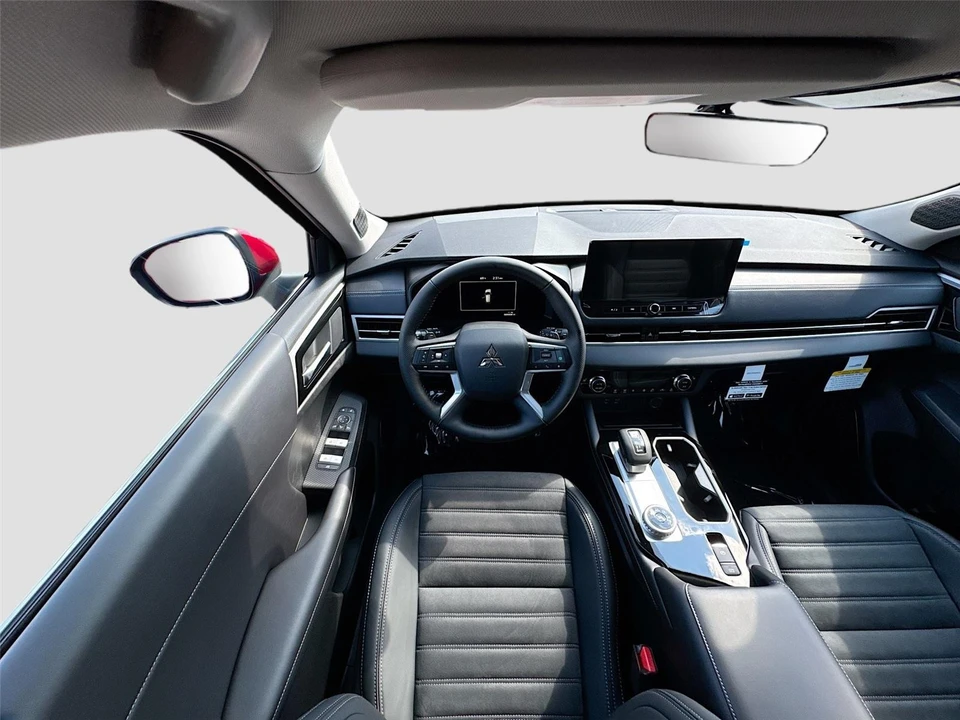2026 Mitsubishi Outlander - Image 3 of 21