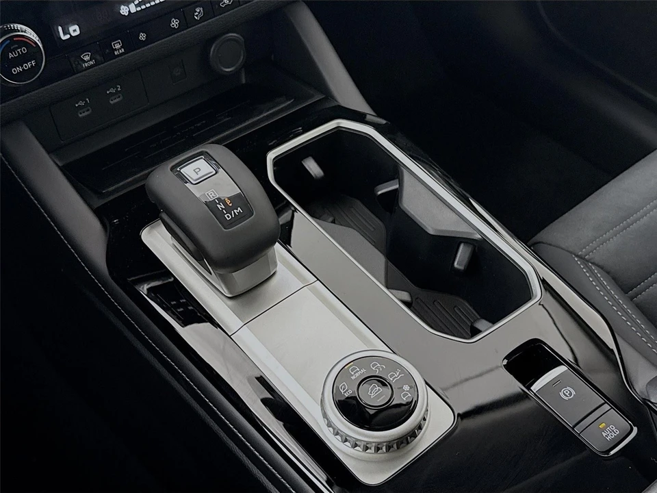 2026 Mitsubishi Outlander - Image 16 of 21