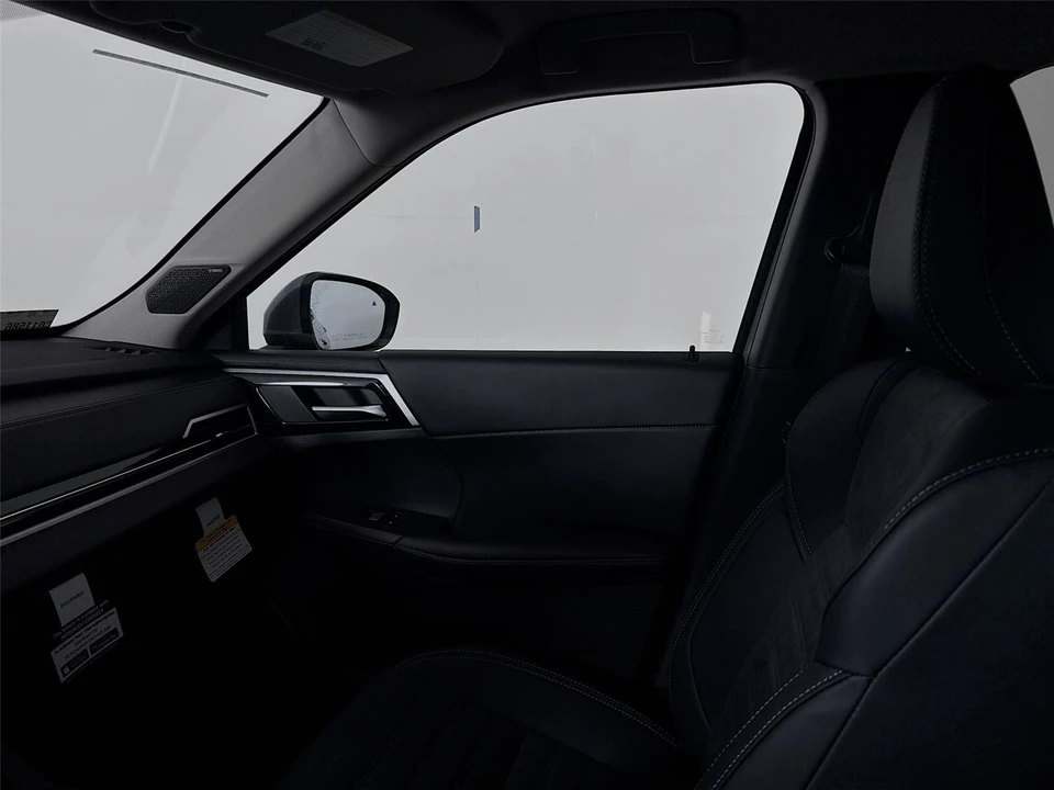2026 Mitsubishi Outlander - Image 21 of 21