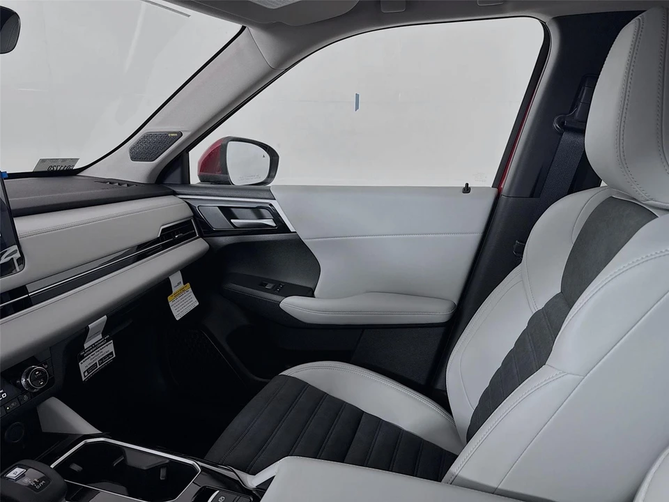 2026 Mitsubishi Outlander - Image 21 of 21