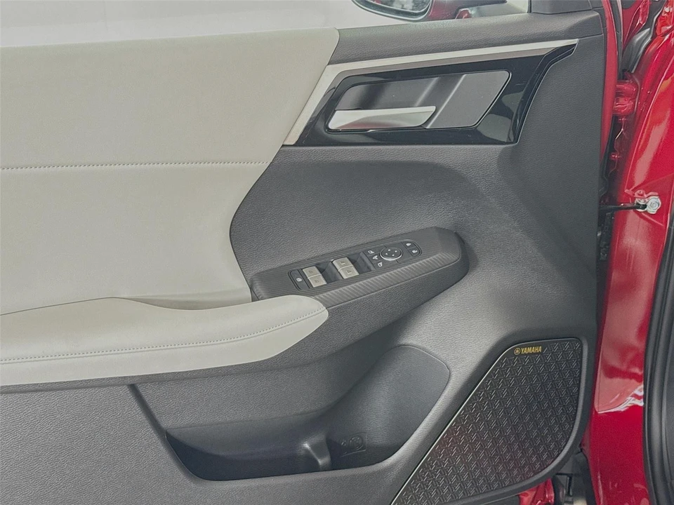 2026 Mitsubishi Outlander - Image 17 of 21