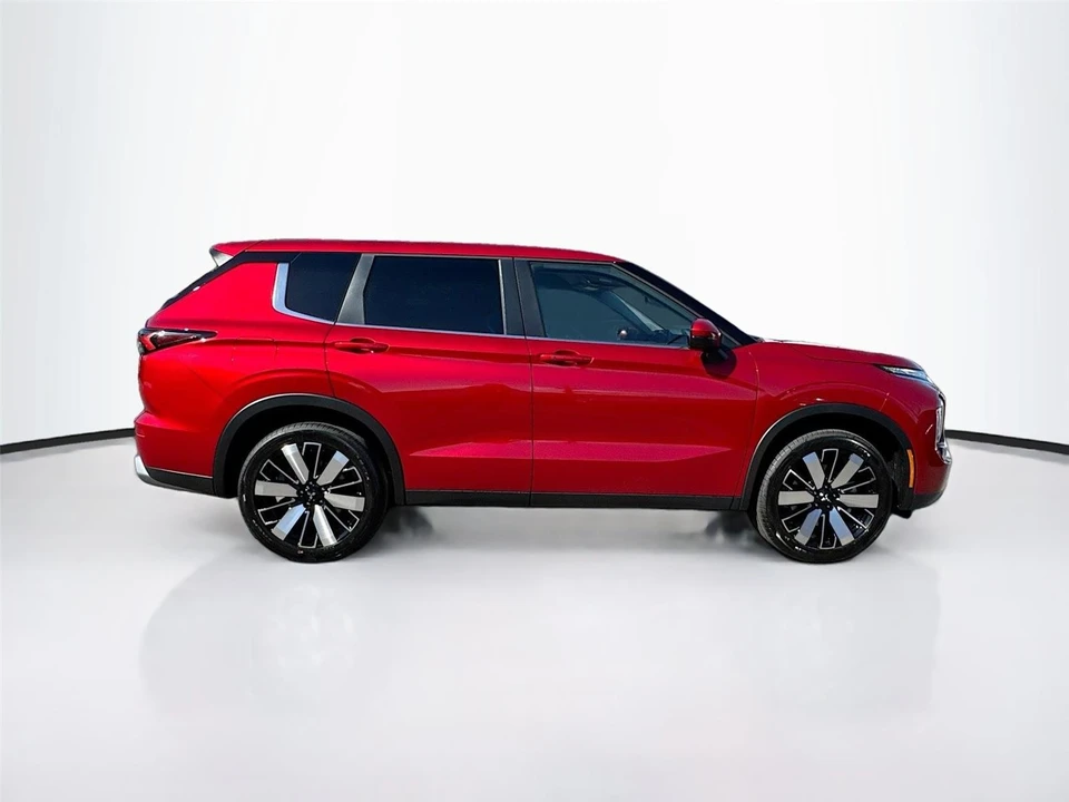 2026 Mitsubishi Outlander - Image 8 of 21