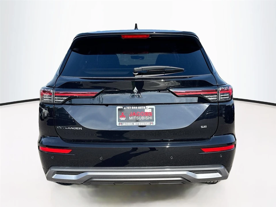2026 Mitsubishi Outlander - Image 6 of 21