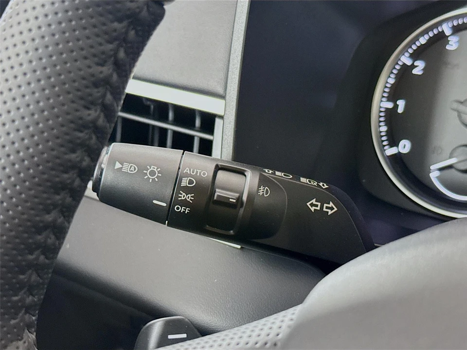 2026 Mitsubishi Outlander - Image 4 of 21