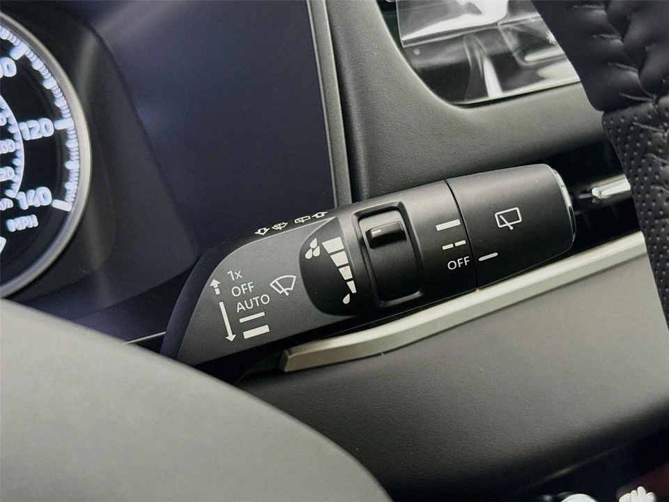 2026 Mitsubishi Outlander - Image 5 of 21