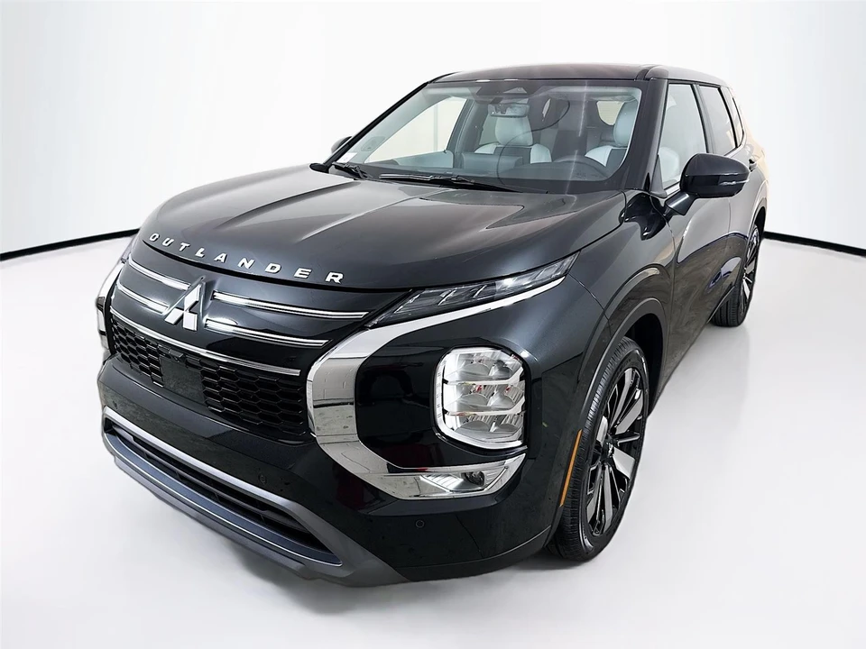 2026 Mitsubishi Outlander - Image 3 of 21