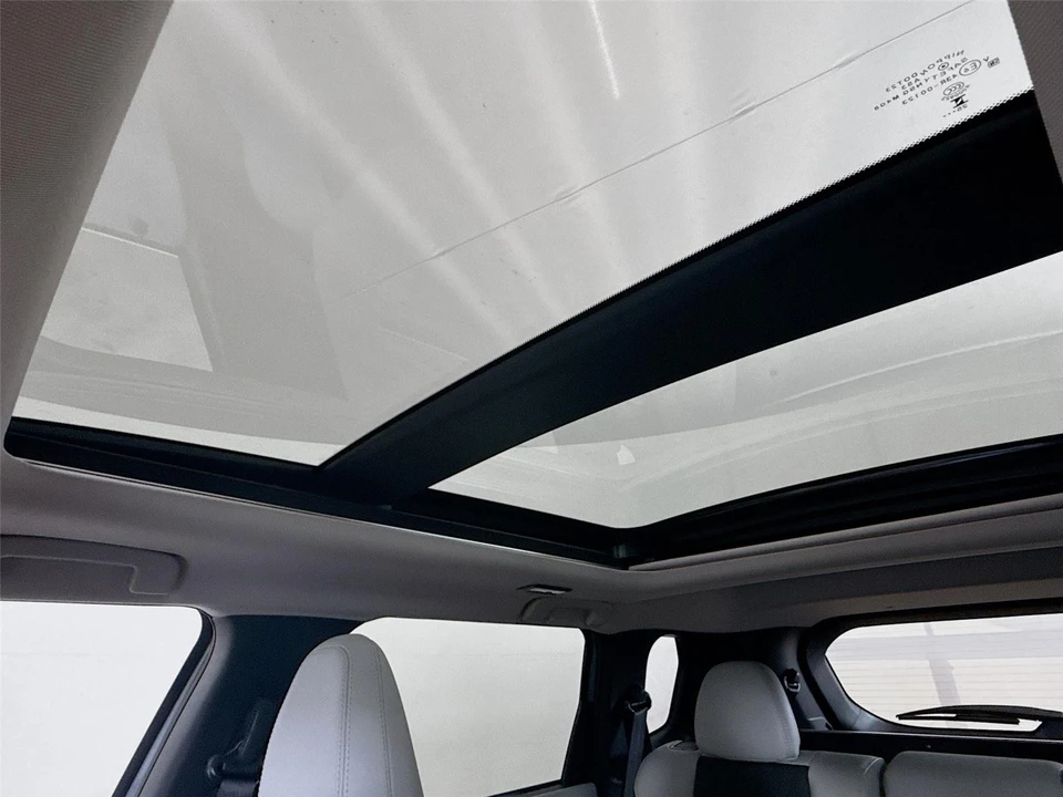 2026 Mitsubishi Outlander - Image 16 of 21
