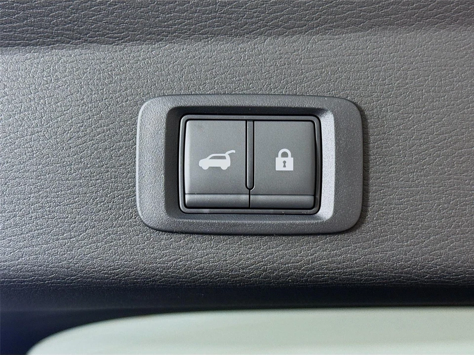 2026 Mitsubishi Outlander - Image 20 of 21