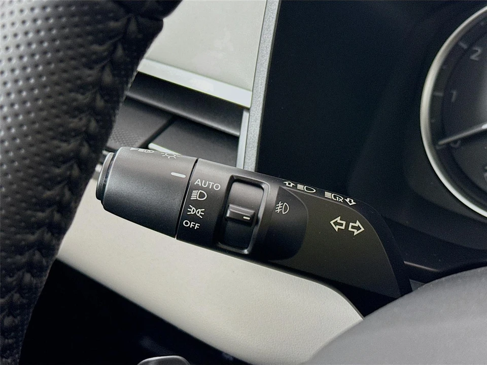 2026 Mitsubishi Outlander - Image 4 of 21