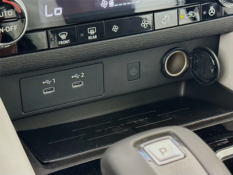 2026 Mitsubishi Outlander - Image 15 of 21