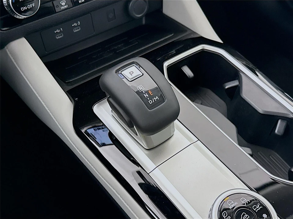 2026 Mitsubishi Outlander - Image 14 of 21