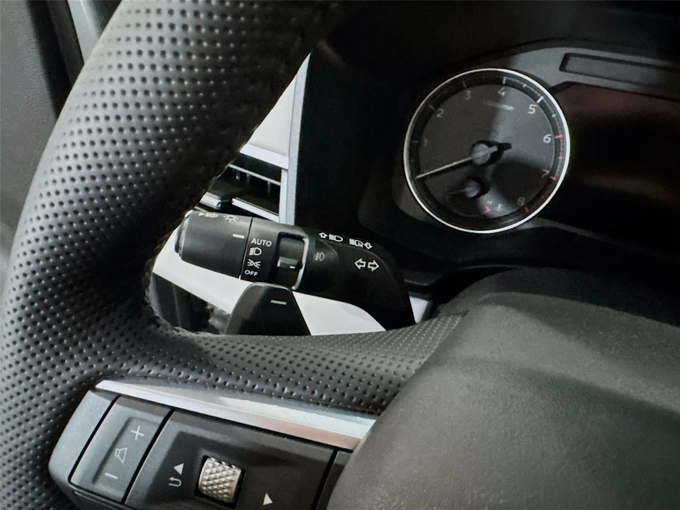 2026 Mitsubishi Outlander - Image 5 of 21