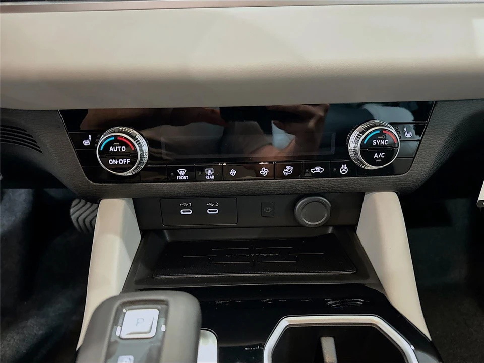 2026 Mitsubishi Outlander - Image 15 of 21
