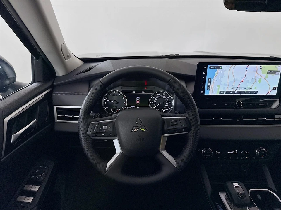 2026 Mitsubishi Outlander - Image 21 of 21