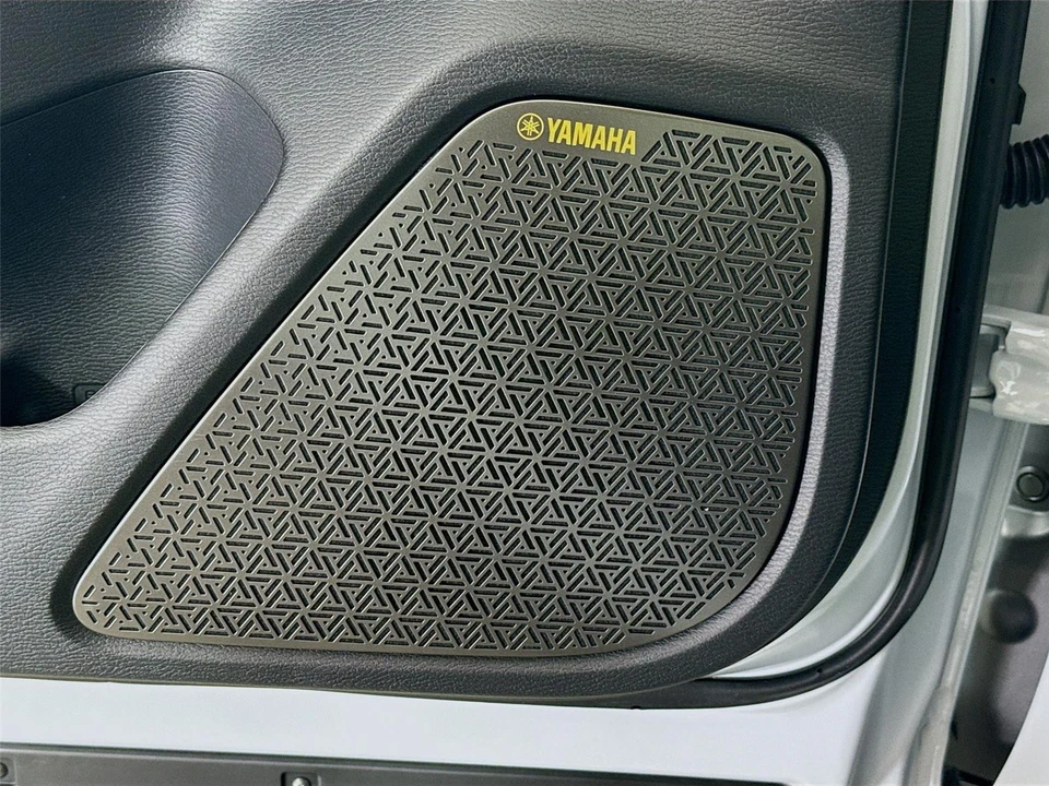 2026 Mitsubishi Outlander - Image 18 of 21