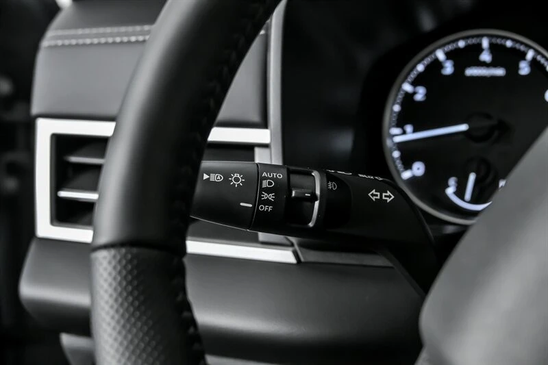 2026 Mitsubishi Outlander - Image 19 of 21