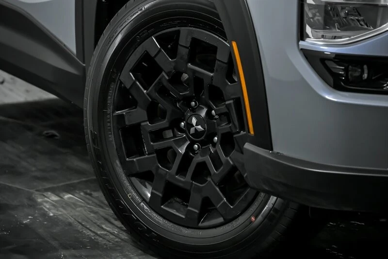 2026 Mitsubishi Outlander - Image 3 of 21