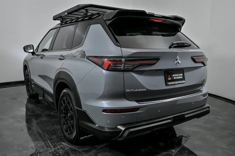 2026 Mitsubishi Outlander - Image 7 of 21