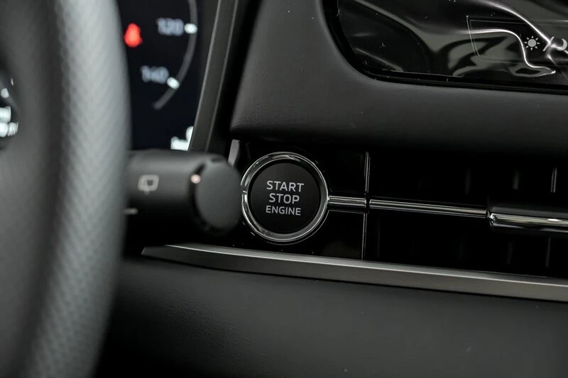 2026 Mitsubishi Outlander - Image 18 of 23