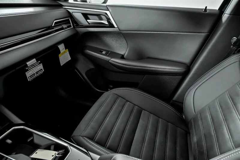 2026 Mitsubishi Outlander - Image 23 of 23