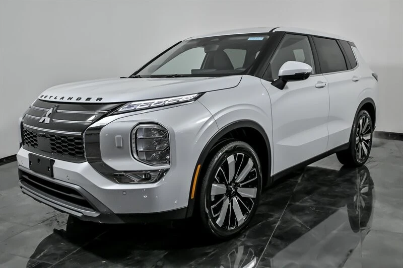 2026 Mitsubishi Outlander - Image 5 of 21
